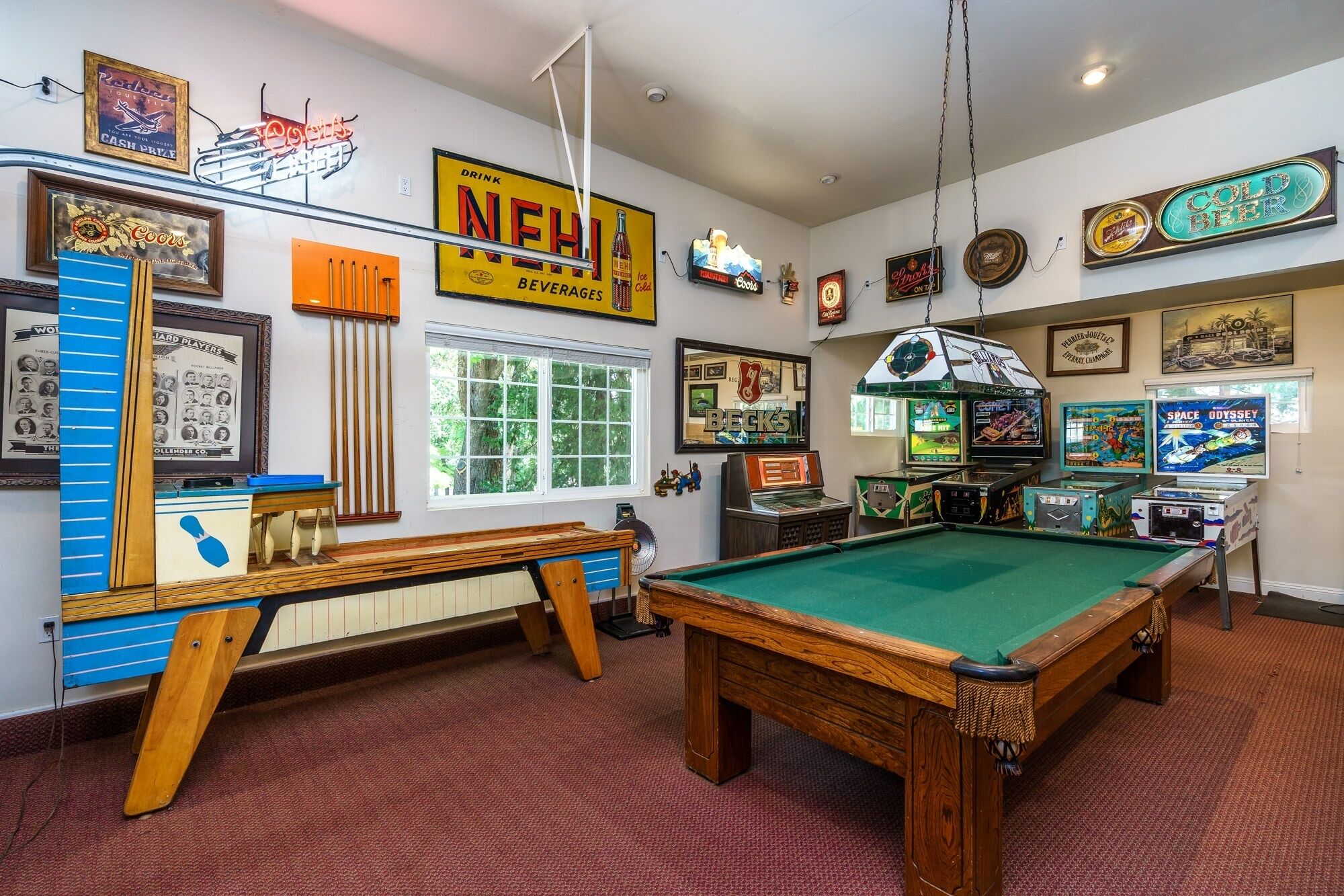 Creme de la Creme 1 - Pet Friendly Near Dunn Court Beach by Yosemite Region Resorts