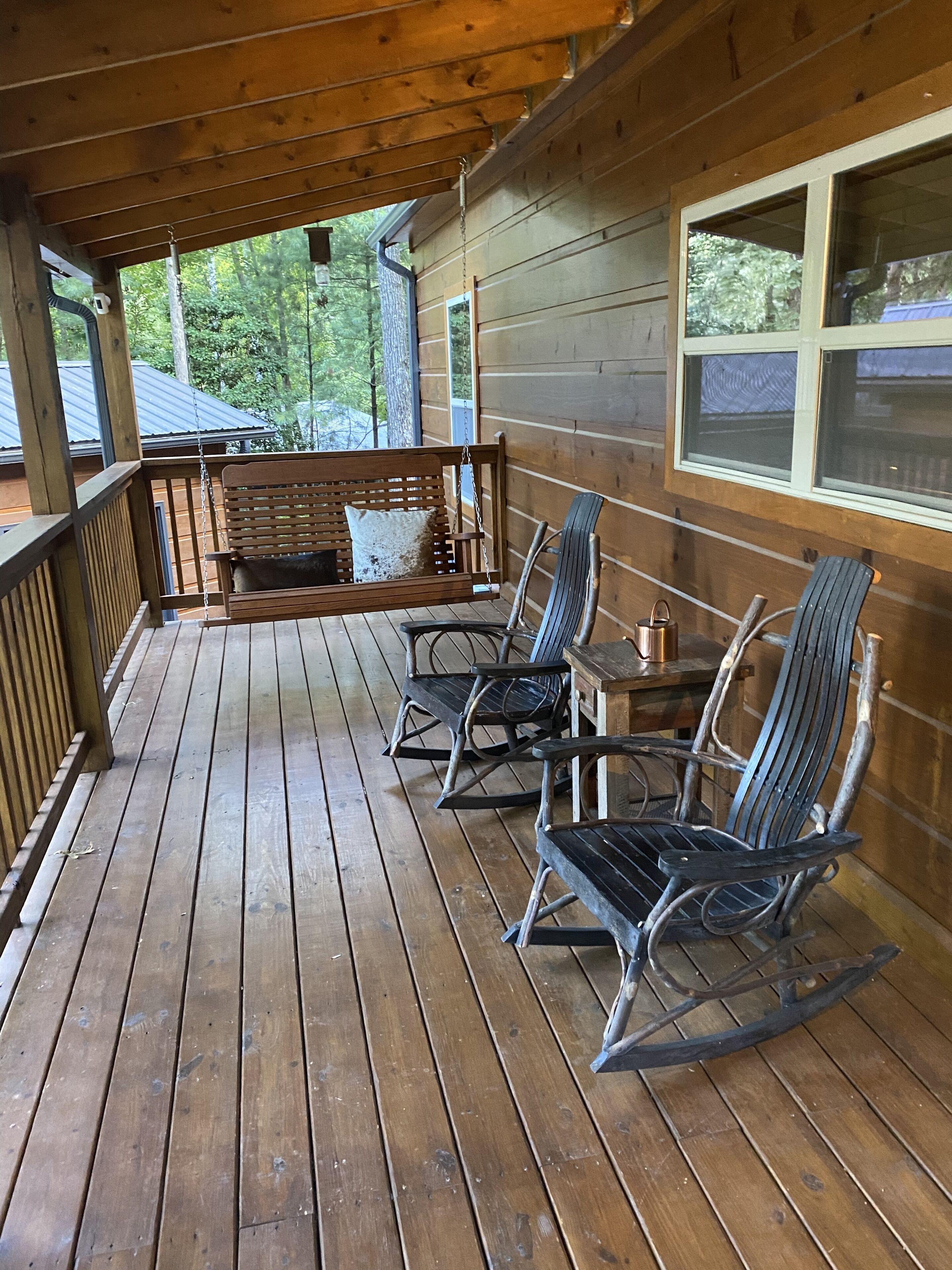 Premier cabin Nestled in the Ga Mountains in Blairsville, GA