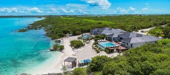 Private Beachfront Luxury Villas with Dock & Heated Pools – Perfect for 20 Guests