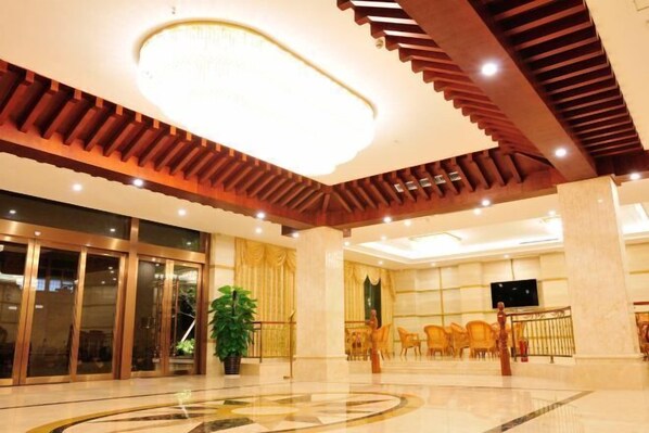 Lobby lounge - Xingdu Hotel (Fangchenggang)