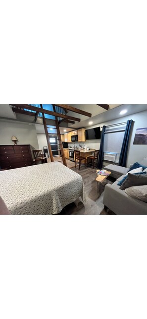 1 bedroom, WiFi, bed sheets