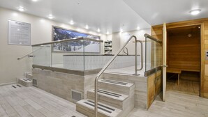 Indoor spa tub