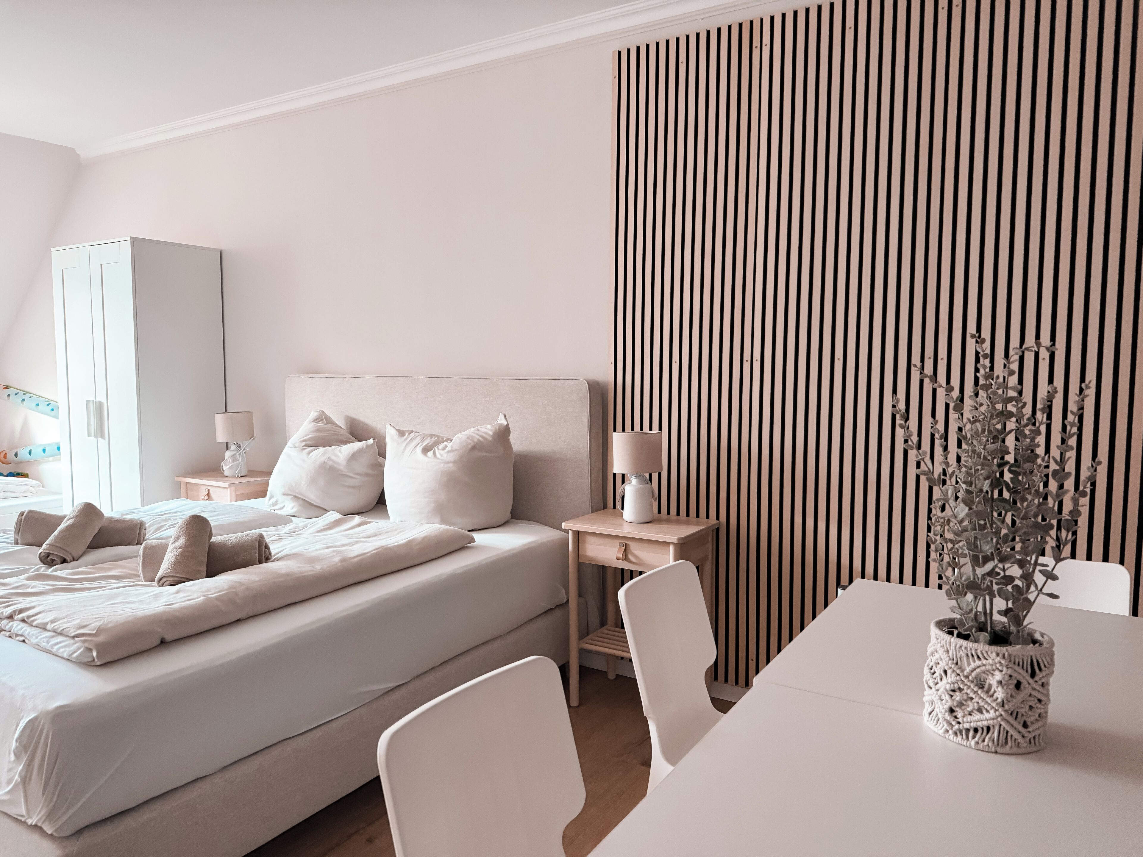 *Family* 1-Room Apartment with Bathroom | Individually decorated, individually furnished, cribs/infant beds