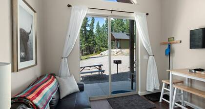 Kintla at 406 Glacier Cabins