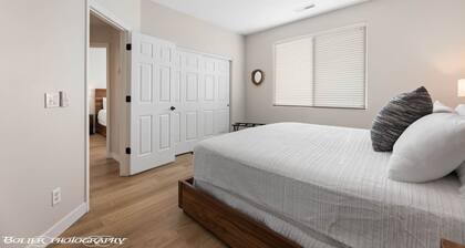 Beautiful Condo at the Springs By Cool Properties