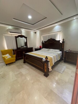 Villa présidentielle | 6 chambres, accès au Wi-Fi (inclus), literie fournie