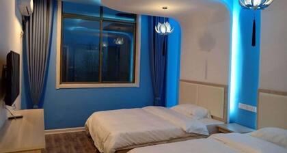 Qiqi Bei'er Theme Hotel