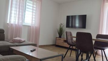 Smart TV, stereo