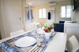 Standard Studio, Ground Floor | Living area | Flat-screen TV