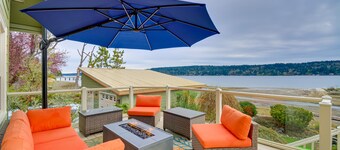 Direct Beach Access: Getaway on Port Orchard!