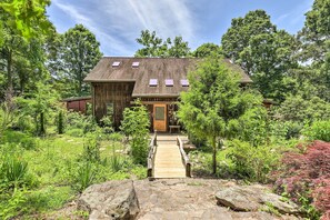 Exterior - Cookout Ready! 'Sweet Suite' w/ Views in Leicester (Marshall)