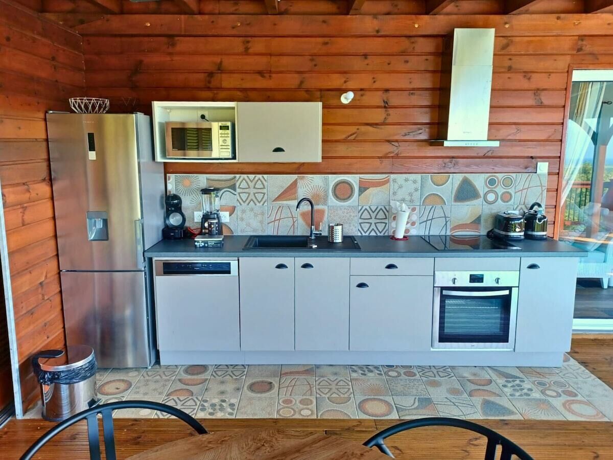 Refrigerador, microondas, horno y lavavajillas 