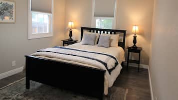 2 bedrooms, desk, free WiFi, bed sheets