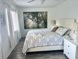 2 bedrooms, travel cot, free WiFi, bed sheets