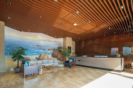 Lobby. Jinhengsheng Holiday Hotel