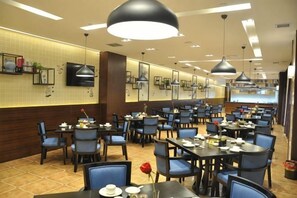 Unclassified image, 3 of 47, button - Jinhengsheng Holiday Hotel (Yunxiao)