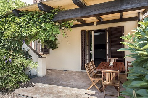 N256 - Numana, brand new three-room apartment with garden