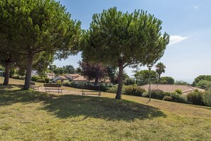 Property grounds - N256 - Numana, brand new three-room apartment with garden (Sirolo)