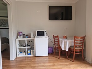 Interior - Secluded farm stay with amazing views (Yackandandah)