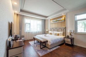 Cribs/infant beds