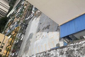 Parkir mandiri gratis