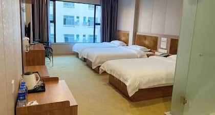 Fuxiang Holiday Hotel