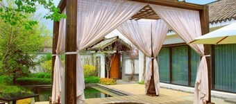 Dalian Liangyun Qiankuli Hot Spring Hotel