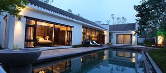 Dalian Liangyun Qiankuli Hot Spring Hotel