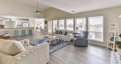 Casita Del Mar: Cozy Galveston Beach House short walk to the beach!
