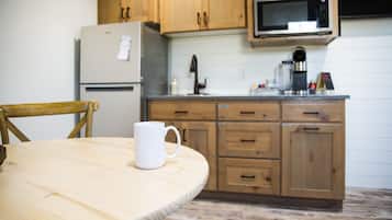 Fridge, microwave, coffee/tea maker, toaster