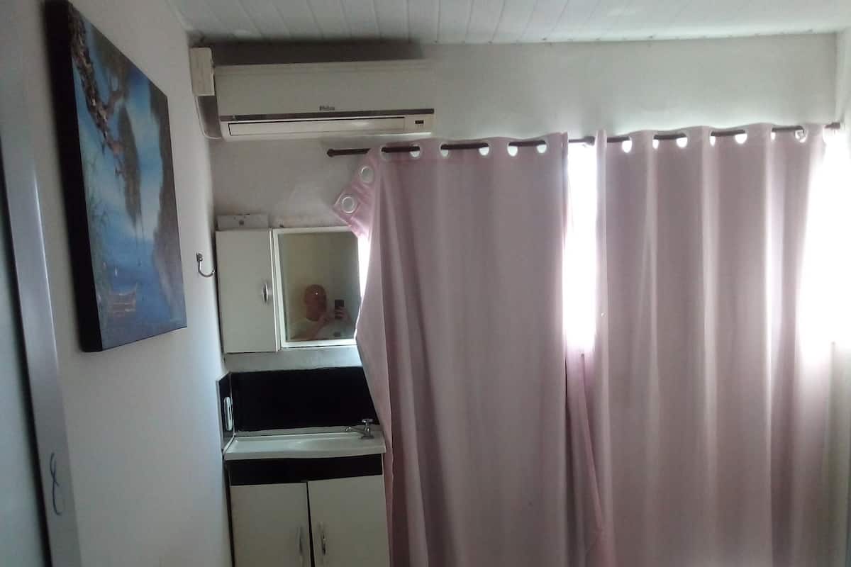 Habitación doble económica | Wifi gratis y ropa de cama