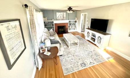 Smart TV, books, computer monitors. The Nest on Mill