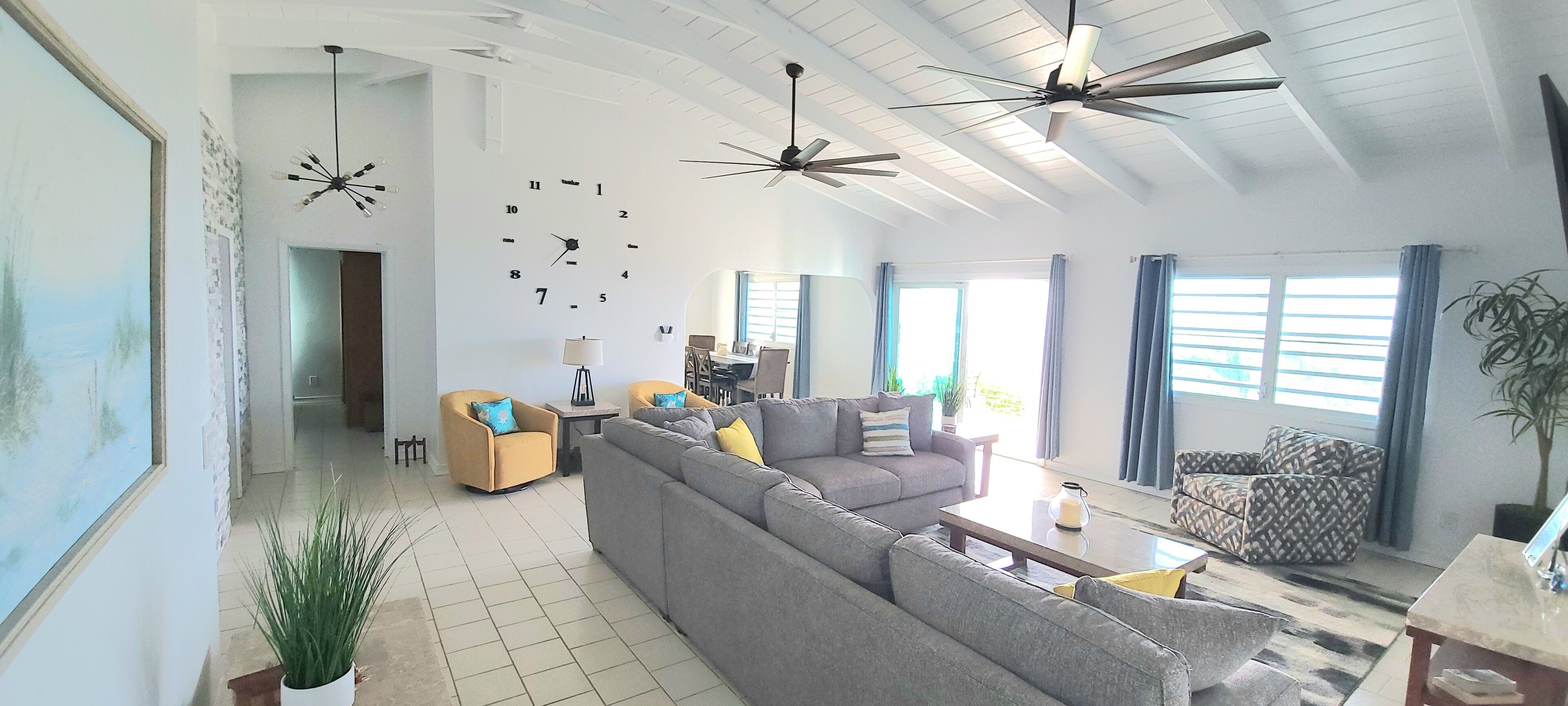 Spacious Hillside Villa W/ Heated Pool, Wrap Around Balcony, Vast Ocean Views - Saint Thomas