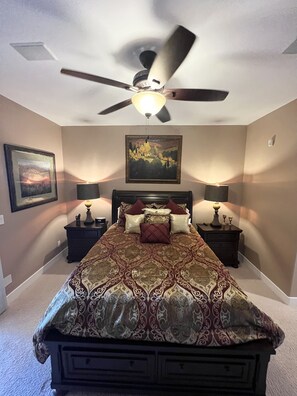 4 dormitorios, tabla de planchar con plancha, wifi gratis y ropa de cama