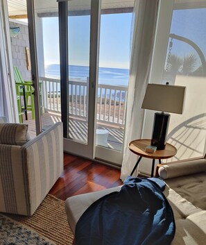 Smart TV, music library - Lagniappe "a little something extra" on the Gulf (Carrabelle)