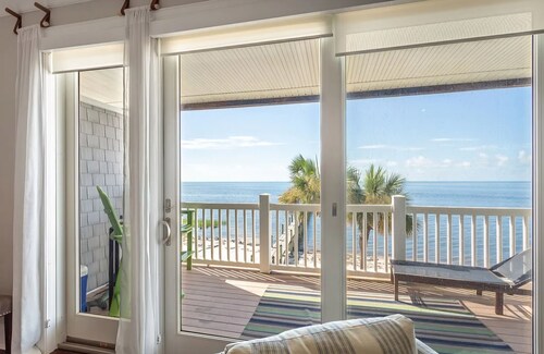 Lagniappe "a little something extra" on the Gulf