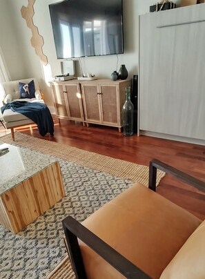 Smart TV, music library