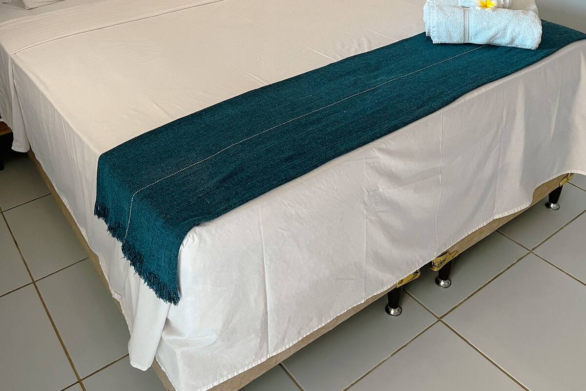 Free WiFi, bed sheets