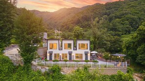 Exterior - Gapyeong Gamseong216 Poolvilla Pension (Gapyeong)