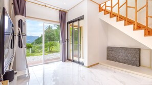 Basic Room, 1 Bedroom (ROOM 1(Poolvilla,Spa)) | 1 bedroom, free WiFi - Gapyeong Gamseong216 Poolvilla Pension (Gapyeong)