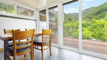 Basic-værelse - 1 soveværelse (ROOM 1(Poolvilla,Spa)) | 1 soveværelse, gratis Wi-Fi