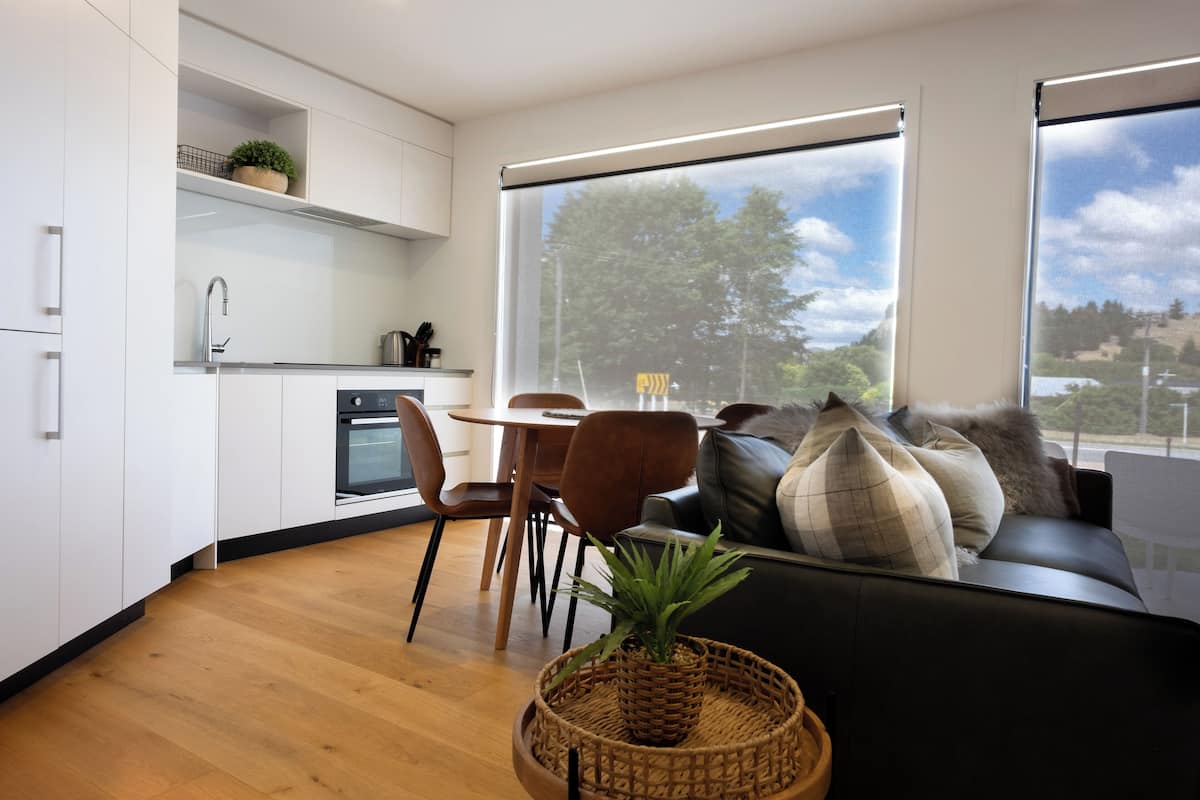 Two Bedroom Apartment | 2 bedrooms, individually decorated, individually furnished