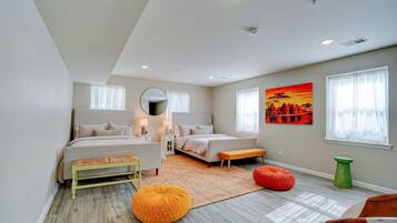 4 bedrooms, desk, iron/ironing board, free WiFi