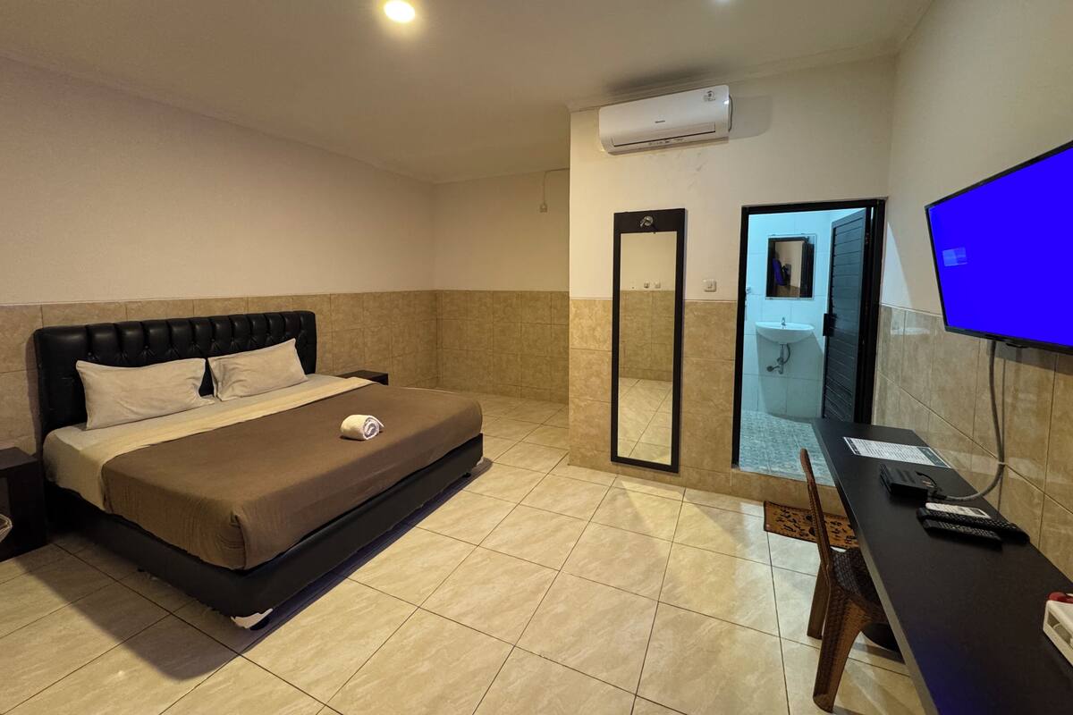 Habitació individual estàndard, 1 llit de matrimoni gran | Wifi gratuïta i roba de llit 