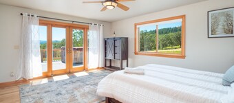 Five Bedroom Farmhouse Vineyard And Winery