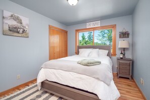 5 bedrooms, free WiFi, bed sheets - Five Bedroom Farmhouse Vineyard And Winery (Oakland)