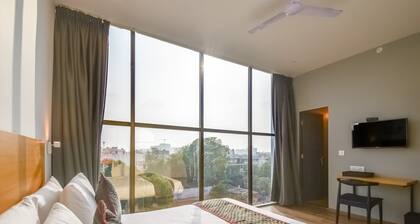 OYO Townhouse 596 Hotel KG Estate