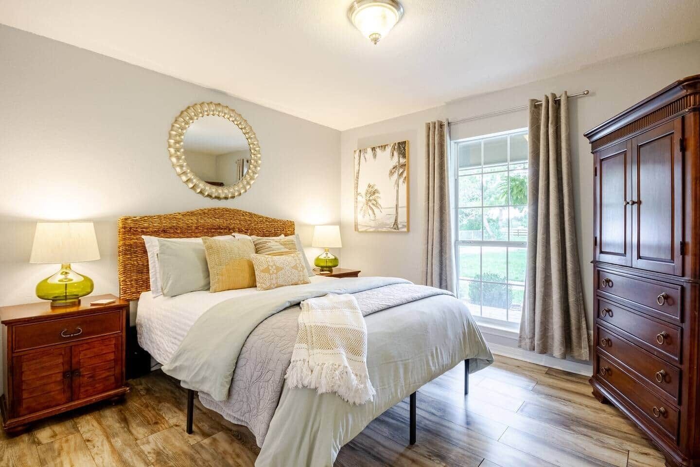 3 bedrooms, iron/ironing board, free WiFi, bed sheets