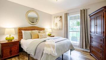 3 bedrooms, iron/ironing board, free WiFi, bed sheets
