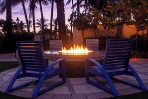 Property grounds - Marriott Oceana Palms - Luxurious 2-Bedoom - Beachfront resort - Family Friendly (Riviera Beach)